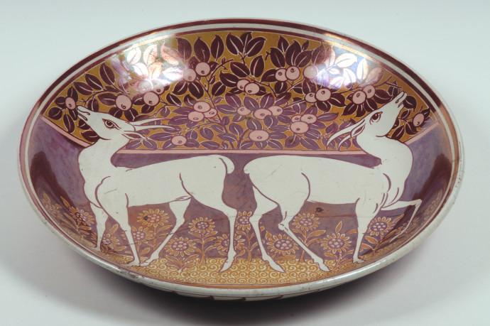 Lustre dish with two antelope and a fish