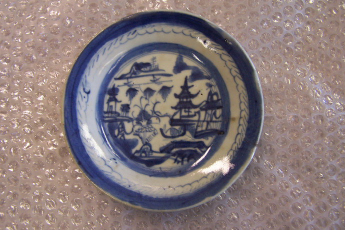 Tea Plate owned by Mrs Jane Morris